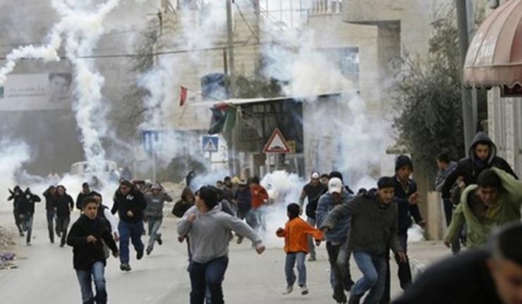 Puluhan Warga Palestina Mati Lemas Akibat Gas Air Mata Tentara Israel